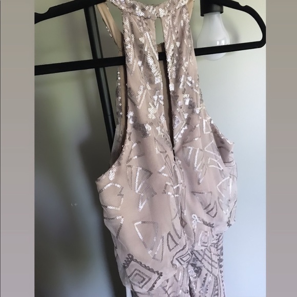 Long chic dress 💗 - Picture 2 of 5